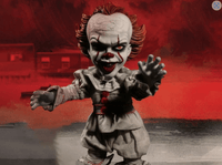 It Pennywise Talking Mega-Scale 15-Inch Doll/ Mezco Toyz