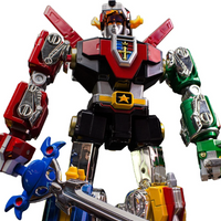 Voltron 40th Anniversary Gift Set with Light-Up Sound Base/ Toynami