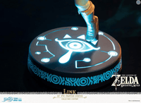 The Legend of Zelda: Breath of the Wild Link Collector's Edition Statue/ First 4 Figures - Geekstationcollectibles